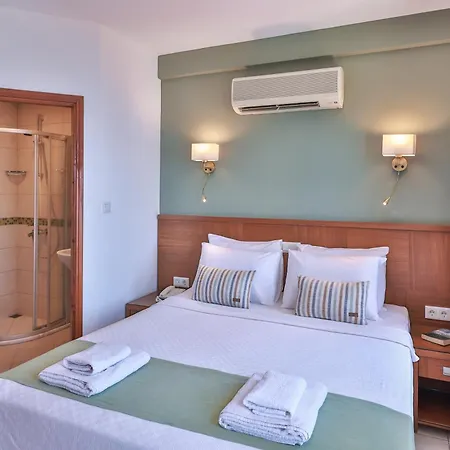 Medusa Hotel 3*