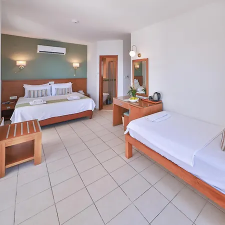 Medusa Hotel 3*