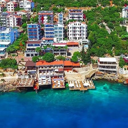 Medusa Hotel 3*